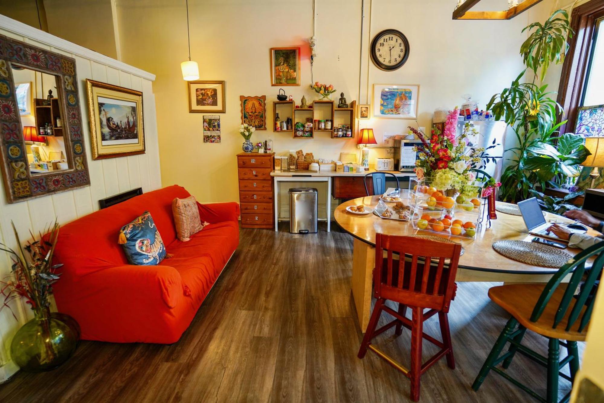 Interfaith Retreats Hostal *