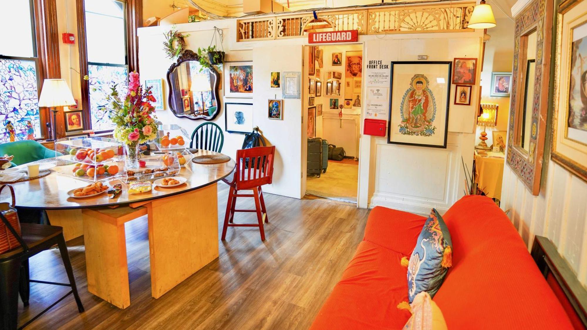 Hostal Interfaith Retreats *